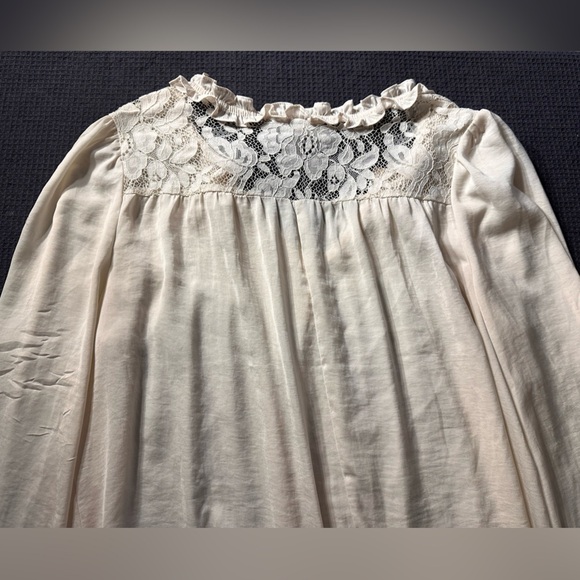 Knox Rose Off White Long Sleeved Shirt Size Medium Fairygoth Romantic - Picture 7 of 10